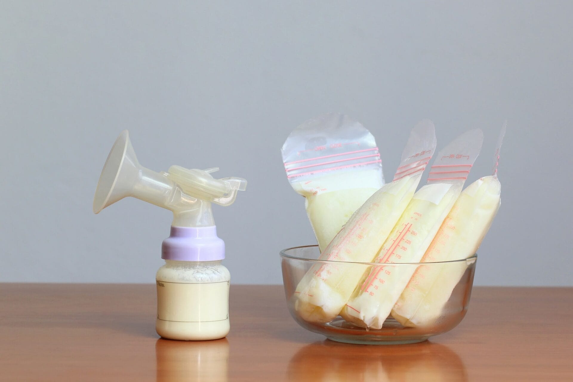 Everything You Should Know About Breast Milk Storage