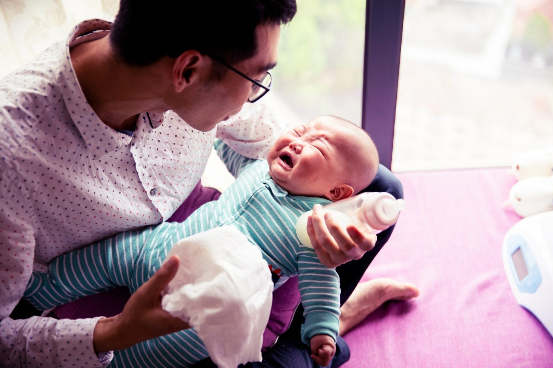 What to Do when Baby Refuses Bottle 5 Bottle Refusal Tips